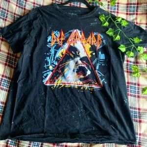 ‘DEF LEPPARD’ GRAPHIC TEE